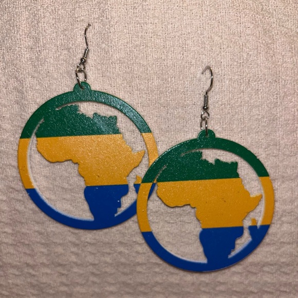 Wooden Africa Earrings - Picture 1 of 1